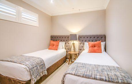 Twin Bedroom Boutique Hotel accommodation Orange NSW