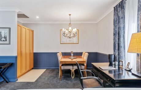 de-russie-hotel-boutique-accommodation-orange-blue-room-58